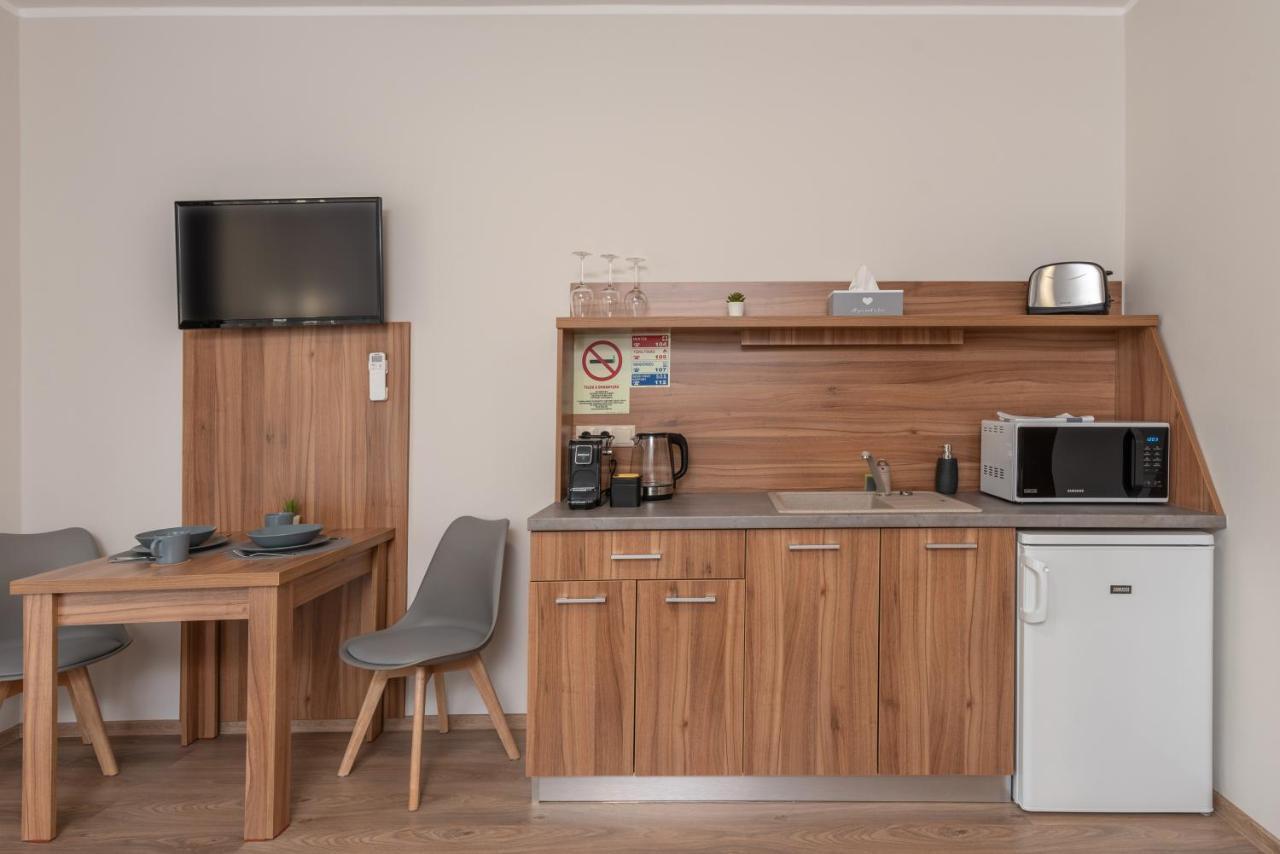 Hidfo Apartman-Nyugalom Szigetei Gyula Exterior photo